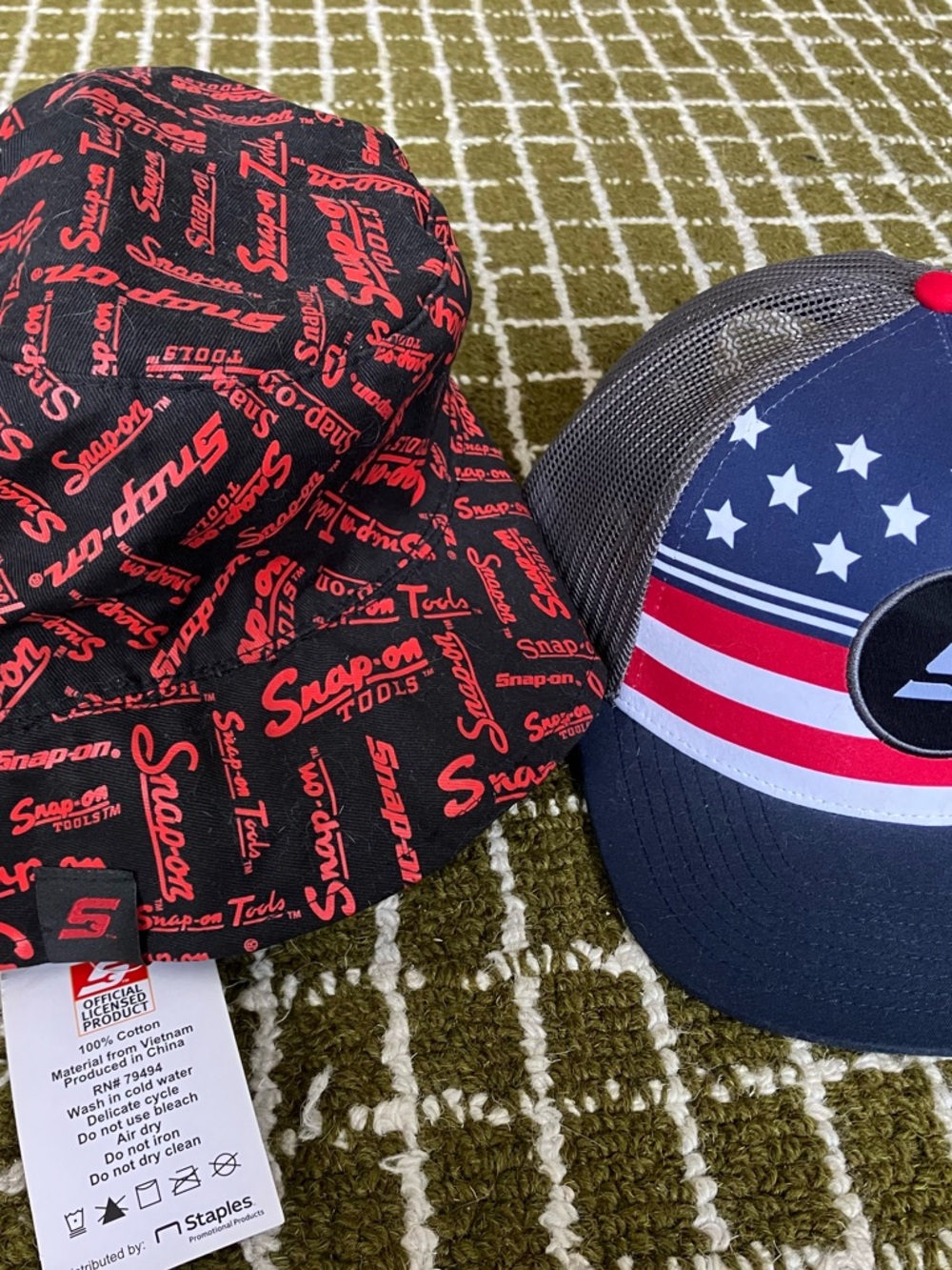 Snap-on Red Logo Reversible Bucket Hat & Flag Trucker Cap - Red, Black, Navy